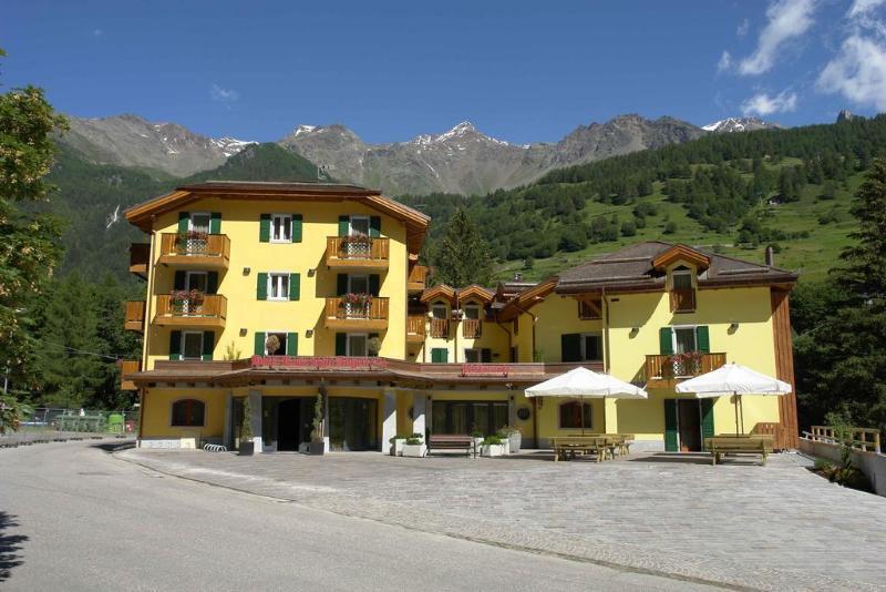 Hotel Rosa Degli Angeli Peio Fonti Exterior foto
